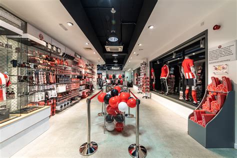 sheffield united shop opening times